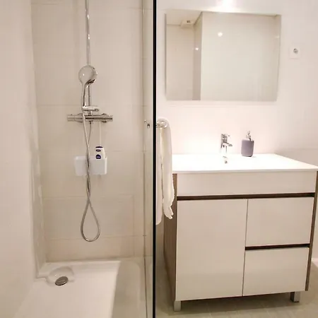 One-bedroom In Lägenhet Oporto